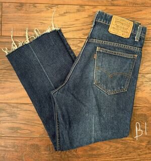 Vintage 1987 Levi’s 517 Orange Tab Jeans 31x25 USA Dark Wash Raw Hem Bootcut